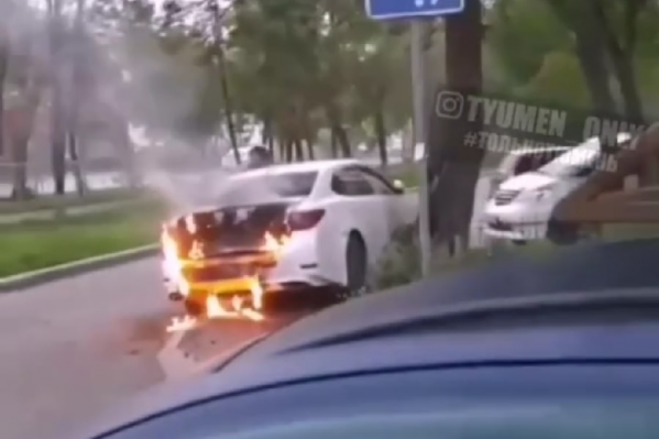 Пожар произошел в шестом часу утра Пожар произошел в шестом часу утра