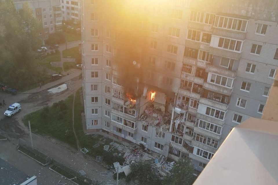 Взрыв жилого дома в Ярославле: появилось видео с места