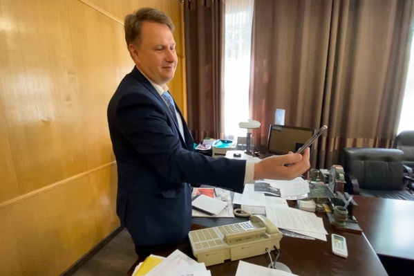 Евгений Щербаков продолжит руководить городом из дома Евгений Щербаков продолжит руководить городом из дома