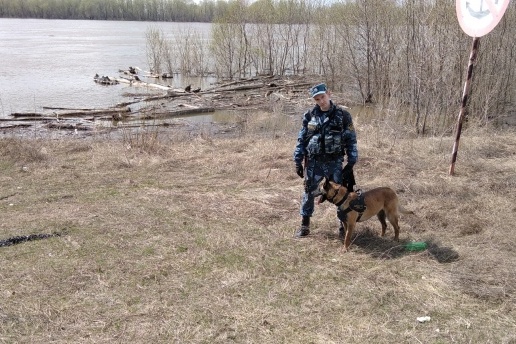 Тело увидели рыбаки Тело увидели рыбаки