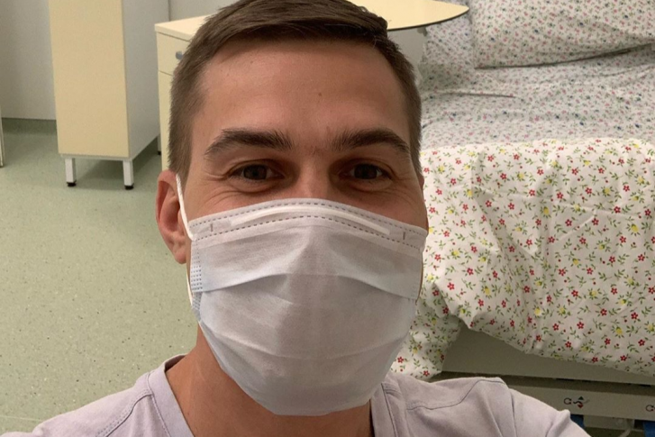 Обо всем, что с ним происходит, Виталий пишет в Instagram Обо всем, что с ним происходит, Виталий пишет в Instagram