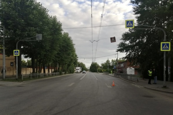 Авария случилась на улице Самолетной у дома № 47 Авария случилась на улице Самолетной у дома № 47