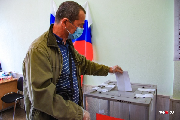 Участки сегодня будут работать до 20 часов Участки сегодня будут работать до 20 часов 