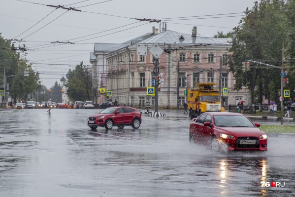 Вторая половина августа, по прогнозам синоптиков, будет дождливой Вторая половина августа, по прогнозам синоптиков, будет дождливой