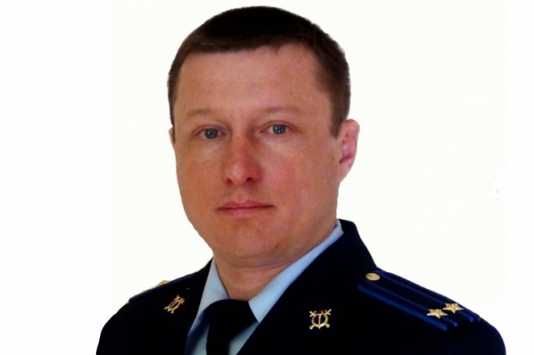 Риф Биктимиров много лет служил начальником следственного отдела ОМВД Чебаркуля, пока в июне 2019-го в отношении него не возбудили уголовное дело о сексуальных домогательствах Риф Биктимиров много лет служил начальником следственного отдела ОМВД Чебаркуля, пока в июне 2019-го в отношении него не возбудили уголовное дело о сексуальных домогательствах