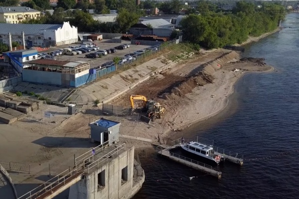 Горожан обеспокоила строительная техника Горожан обеспокоила строительная техника