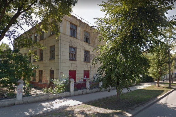 Вот так выглядело здание больницы в последние годы своего существования Вот так выглядело здание больницы в последние годы своего существования