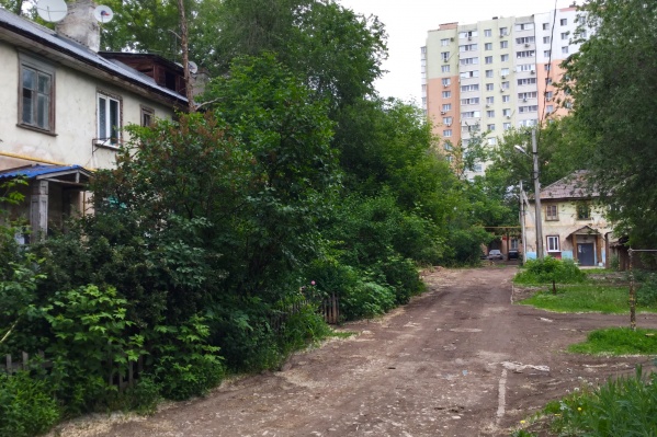 Многоэтажки появятся на месте вековых домов Многоэтажки появятся на месте вековых домов