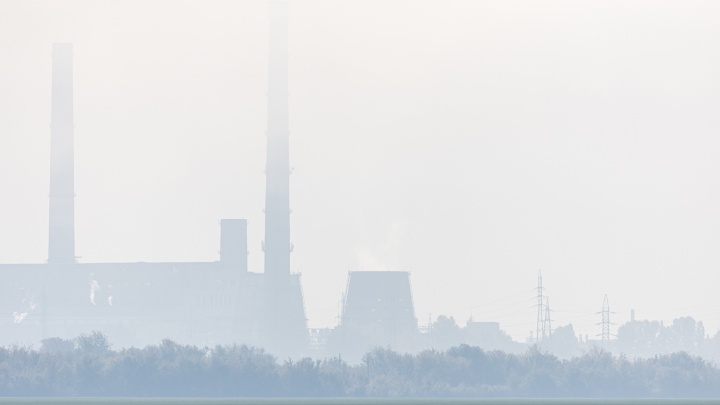 Жители Самарской области попросили Азарова спасти воздух от загрязнения