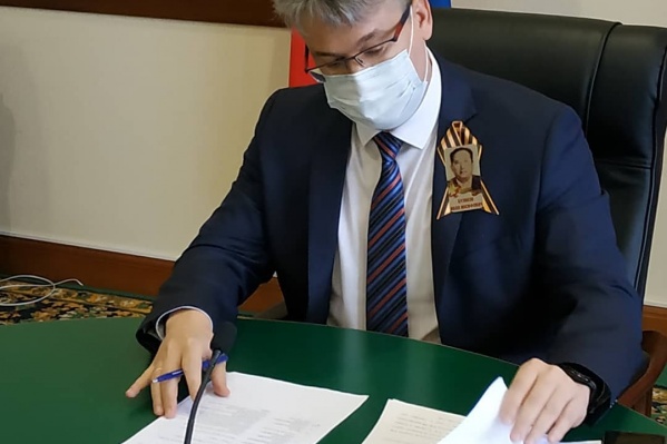 Андрей Панов также рассказал, что будут делать с уволенными с завода сотрудниками Андрей Панов также рассказал, что будут делать с уволенными с завода сотрудниками 