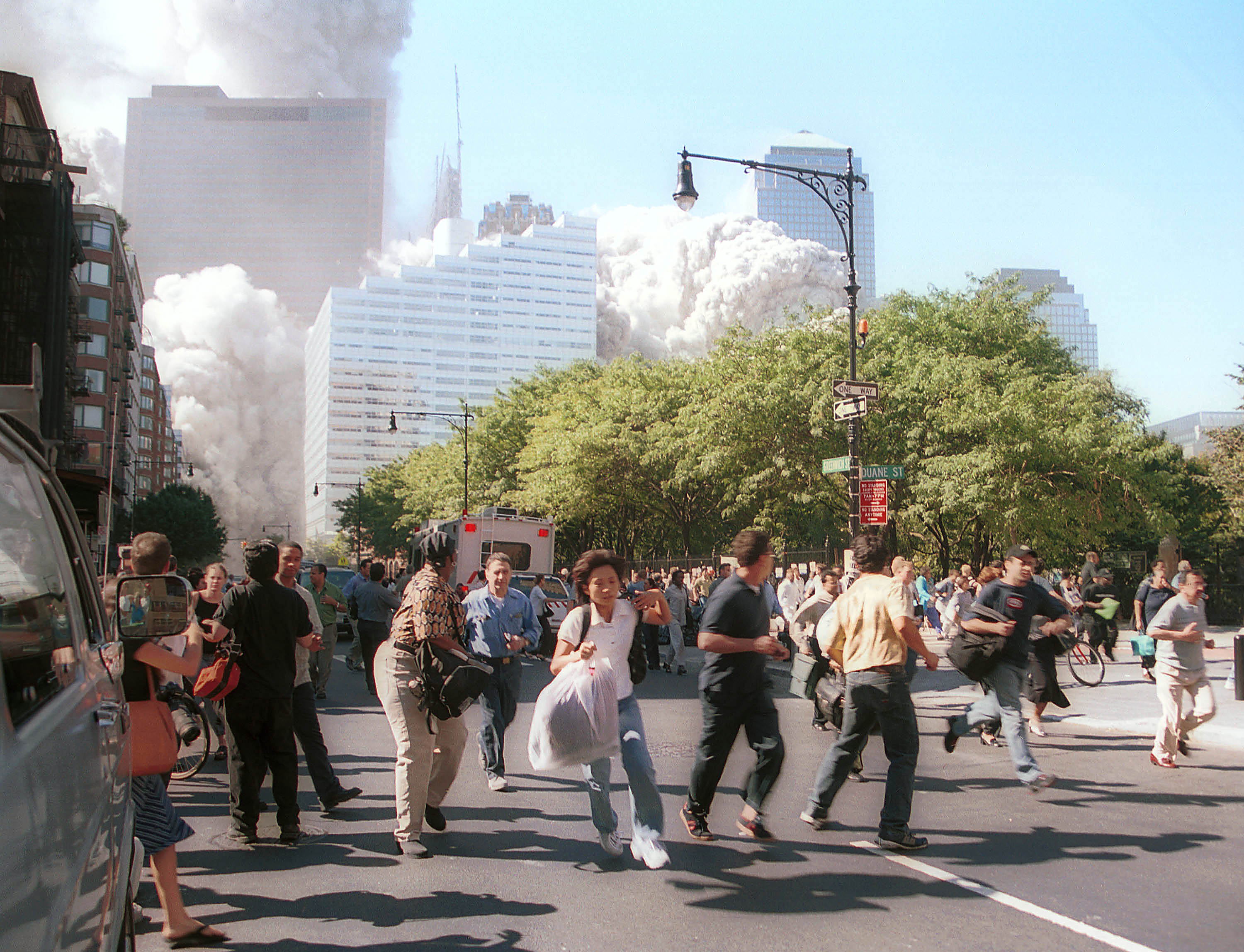 Теракт в 2001 году 11 сентября. Башни-Близнецы 11 сентября 2001. Теракт 11 сентября в Нью Йорке.