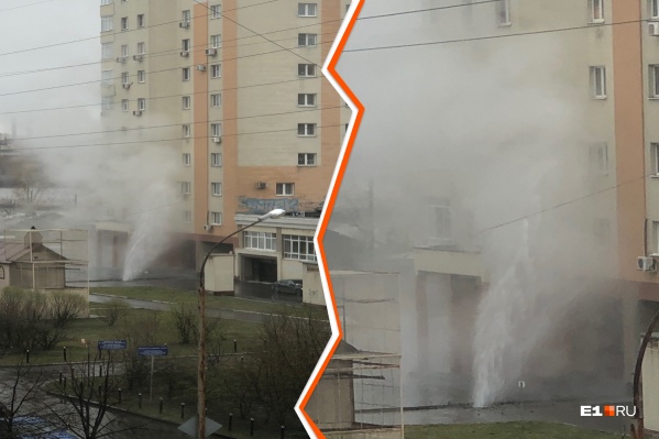 Фонтан оказался весьма внушительным Фонтан оказался весьма внушительным