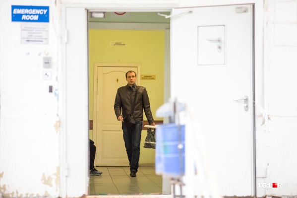 Чтобы получить заветную справку, придется посетить не только терапевта, но и еще ряд врачей Чтобы получить заветную справку, придется посетить не только терапевта, но и еще ряд врачей