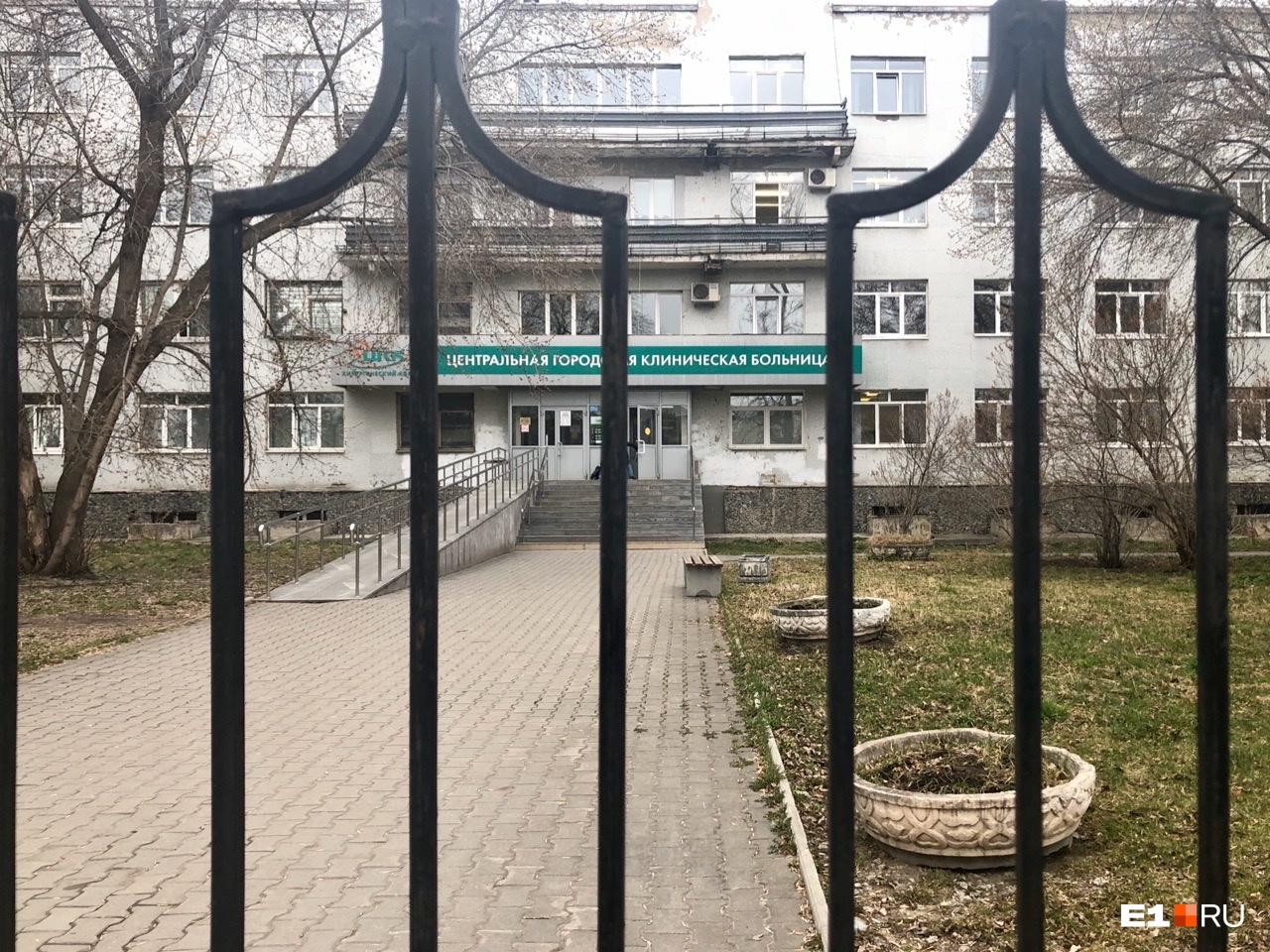 Будут ли на Урале закрывать новые больницы из-за коронавируса? Отвечает главный санитарный врач