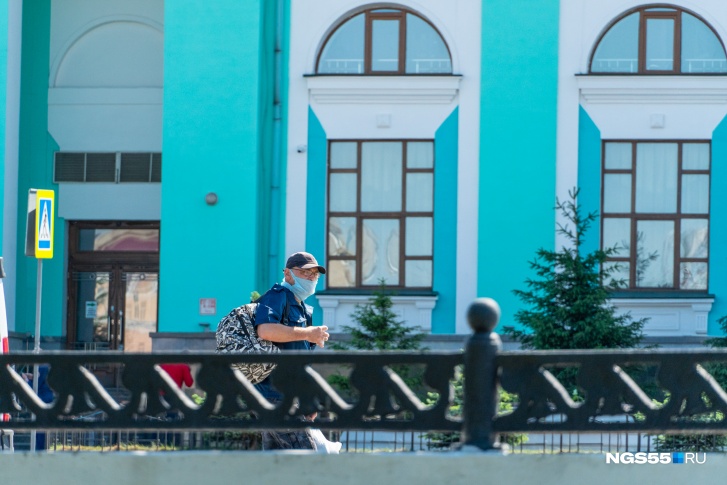 Уехать в другой город можно, но придётся просидеть две недели на карантине Уехать в другой город можно, но придётся просидеть две недели на карантине