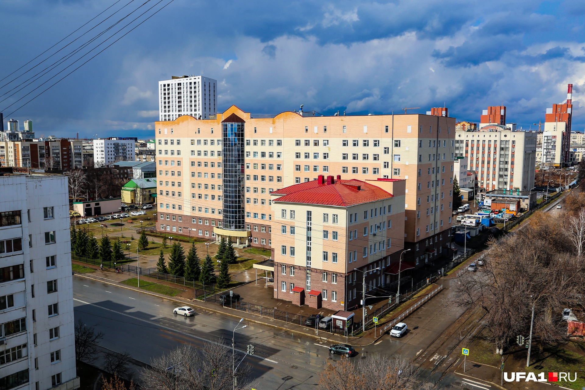 Адрес уфимского. Республиканская клиническая больница им. г. г. Куватова. Республиканская Уфа больница Уфа. Республиканская больница в Уфе Куватова. Больница РКБ В Г Уфе.