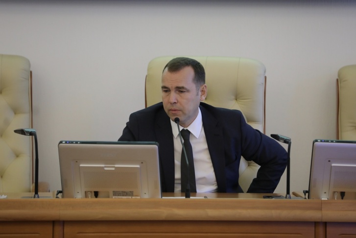 Вадим Шумков еще раз призвал жителей не паниковать Вадим Шумков еще раз призвал жителей не паниковать
