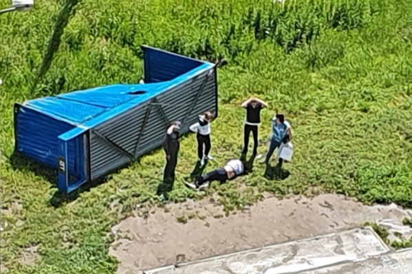 42-летний мужчина был госпитализирован в больницу 42-летний мужчина был госпитализирован в больницу 
