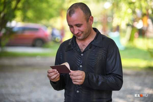 Джамшед постоянно живет в Екатеринбурге с 2004 года Джамшед постоянно живет в Екатеринбурге с 2004 года