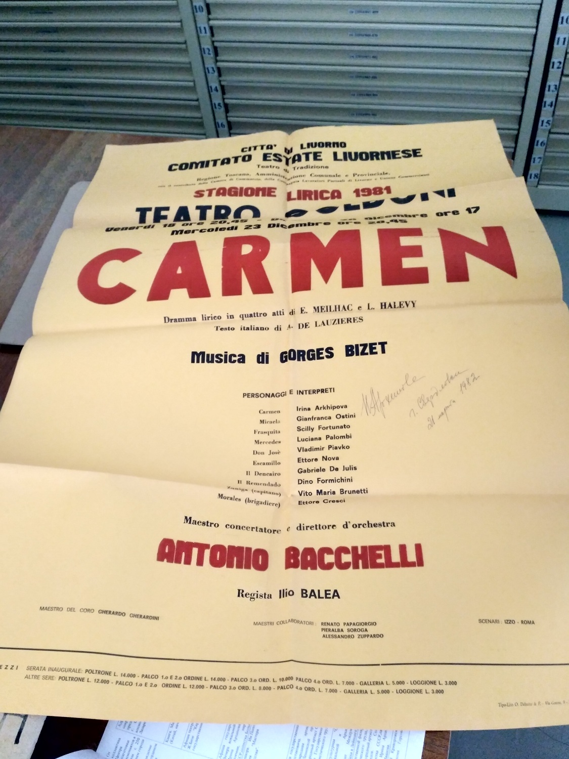 Афиша Carmen. Ее краеведческому музею подарила советская и российская знаменитая оперная певица Ирина Архипова Афиша Carmen. Ее краеведческому музею подарила советская и российская знаменитая оперная певица Ирина Архипова
