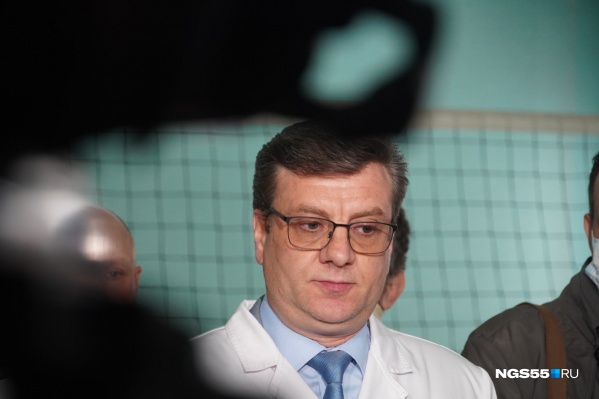 Медики считают, что Алексей Навальный должен остаться в омской больнице Медики считают, что Алексей Навальный должен остаться в омской больнице
