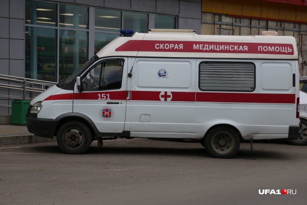 Пациенты поступают в больницы на скорых Пациенты поступают в больницы на скорых 