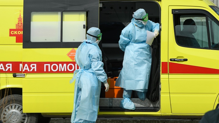 В Екатеринбурге скончалась медик скорой. У нее был коронавирус