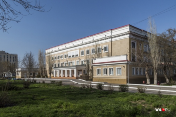 Центр Водников больше не принимает пациентов с коронавирусом Центр Водников больше не принимает пациентов с коронавирусом
