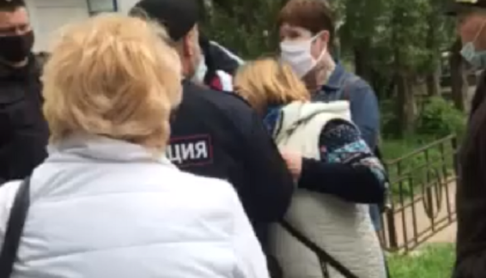 Полиция рассматривает собрание противников «Макдоналдса» на Рокоссовского как несогласованный митинг