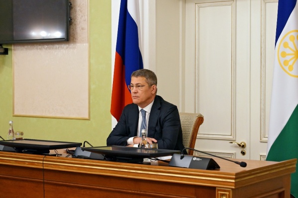 Хабиров участвовал в заседании, где присутствовали чиновники со всей России Хабиров участвовал в заседании, где присутствовали чиновники со всей России
