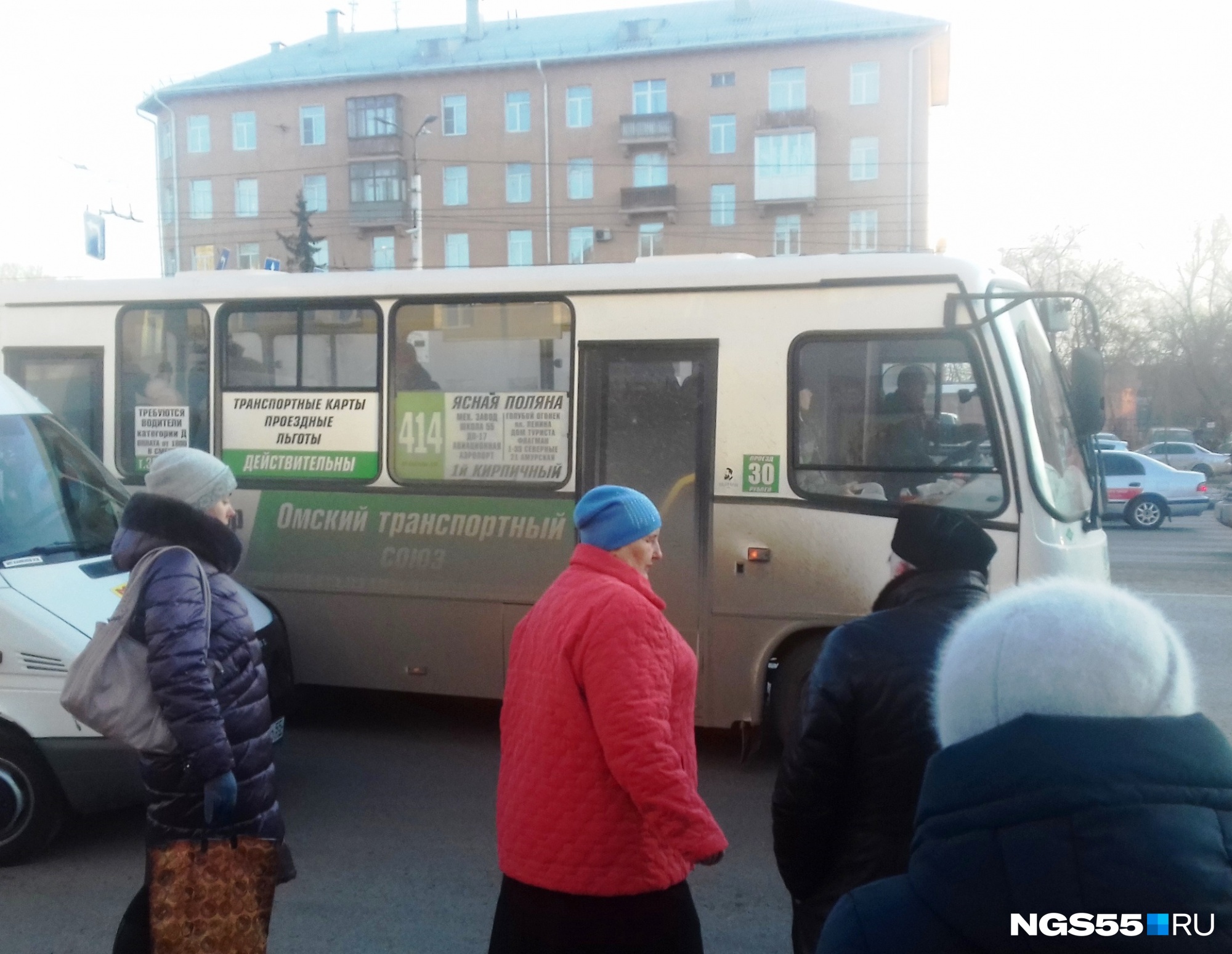 «Омский транспортный союз» отложил повышение цен в маршрутках по безналу