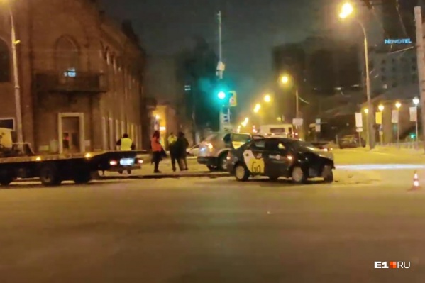 Очевидцы запечатлели последствия ДТП Очевидцы запечатлели последствия ДТП