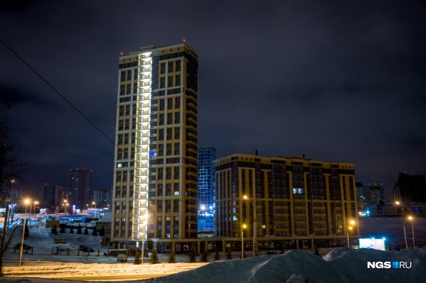 На освещение всех улиц города не хватает денег и технической возможности На освещение всех улиц города не хватает денег и технической возможности