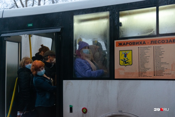 В последние недели ежедневно в области заболевают более 300 человек В последние недели ежедневно в области заболевают более 300 человек