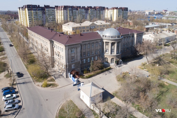 Больного лечат в инфекционном госпитале на базе 5-й больницы Больного лечат в инфекционном госпитале на базе 5-й больницы