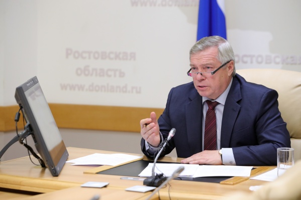 В донском правительстве впервые решили закрыть от посторонних глаз заседание оперштаба по борьбе с <nobr class="_">COVID-19</nobr> В донском правительстве впервые решили закрыть от посторонних глаз заседание оперштаба по борьбе с <nobr class="_">COVID-19</nobr>