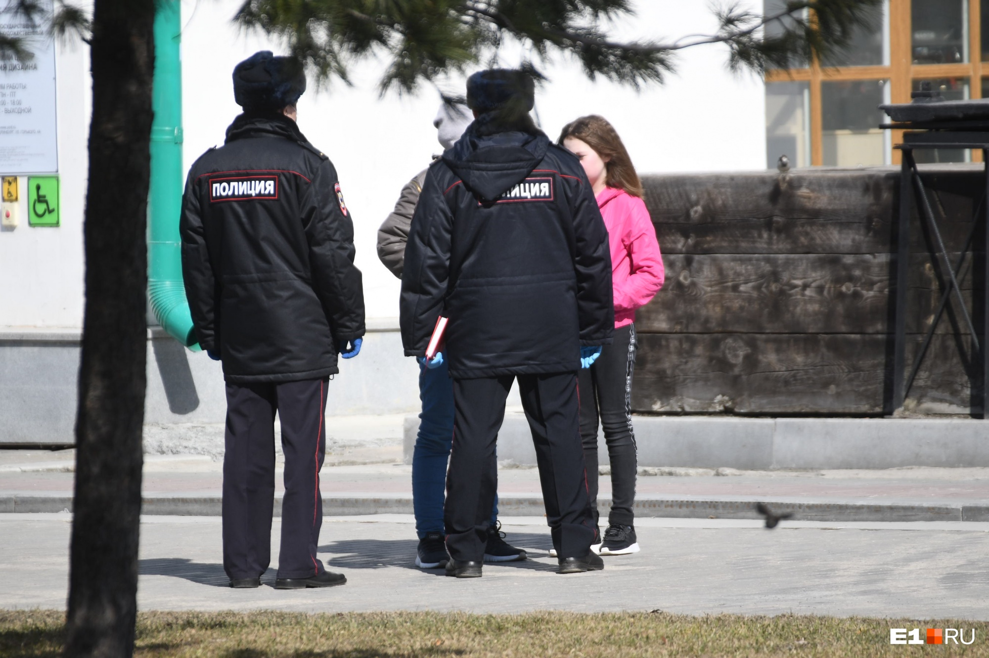 Новые меры будут более жесткими: в Екатеринбурге обсуждают схему возвращения к карантину