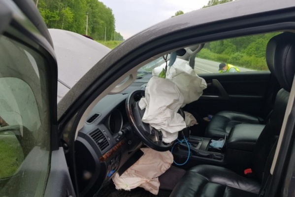 Виновник аварии скончался на месте ДТП Виновник аварии скончался на месте ДТП