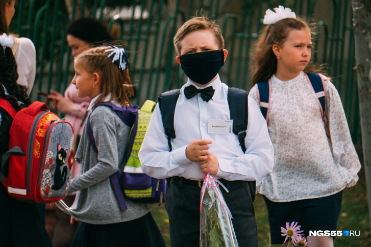 Маски в школе можно не носить, но если и решите — это не повредит Маски в школе можно не носить, но если и решите — это не повредит