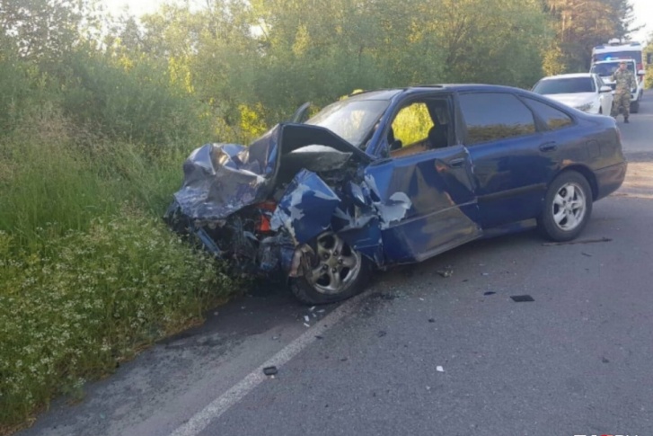 24-летний сотрудник полиции ехал на синей Mazda и вылетел на встречку 24-летний сотрудник полиции ехал на синей Mazda и вылетел на встречку