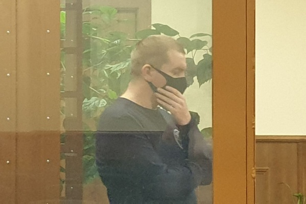 Денис Белтюков держал детей в заложниках около четырех часов Денис Белтюков держал детей в заложниках около четырех часов