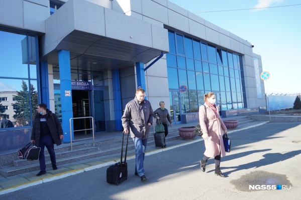 Последние рейсы из Таиланда прибыли в Омск ещё в конце марта Последние рейсы из Таиланда прибыли в Омск ещё в конце марта