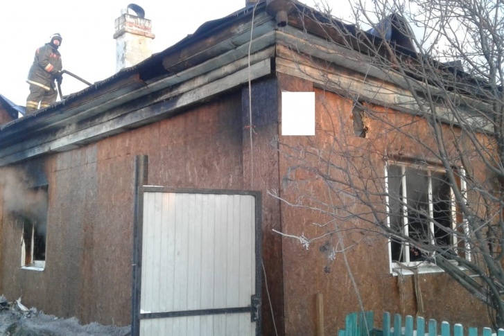 Хозяин дома поругался с родственницей и устроил пожар Хозяин дома поругался с родственницей и устроил пожар