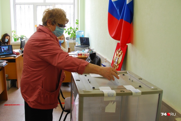 Голосование стартовало ещё 25 июня, всю неделю участки работали с 8 до 20 часов Голосование стартовало ещё 25 июня, всю неделю участки работали с 8 до 20 часов