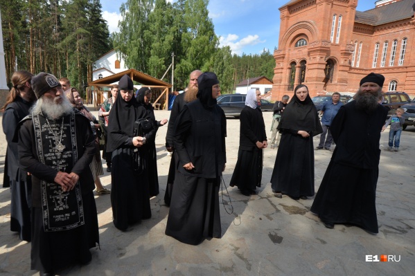 Священники пострадали за служение с отцом Сергием Священники пострадали за служение с отцом Сергием