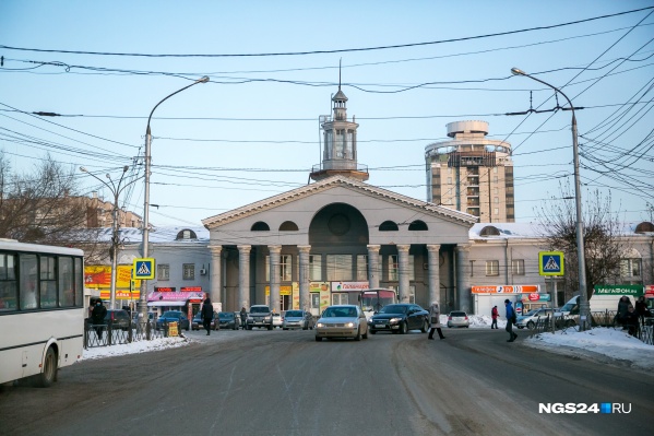 Здание построено в 1954 году Здание построено в 1954 году