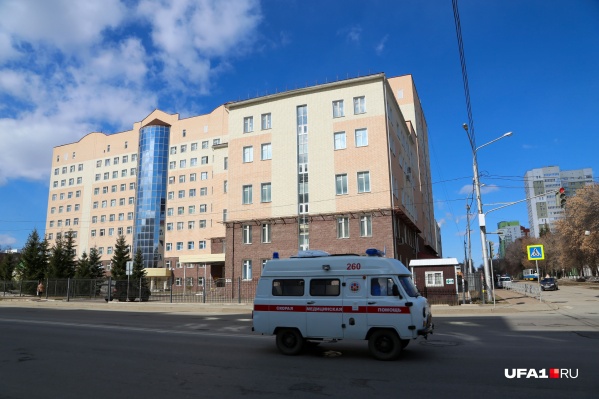 Ситуация в больнице остается напряженной Ситуация в больнице остается напряженной