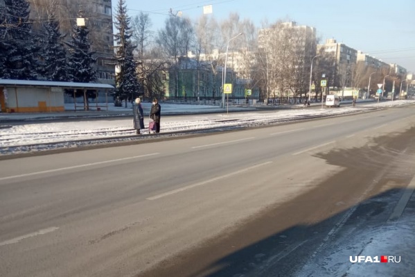 Женщина считает, что до ТЦ «Радуга» люди добираются, как до глухой деревни Женщина считает, что до ТЦ «Радуга» люди добираются, как до глухой деревни