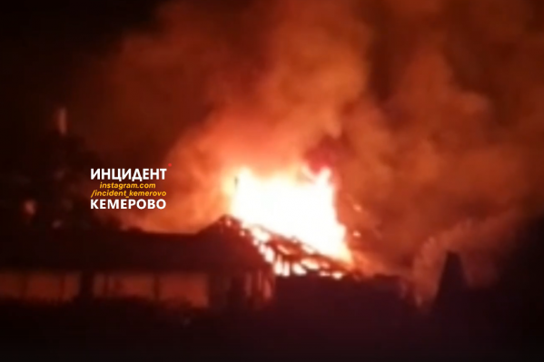 Пожар тушили больше 20 минут Пожар тушили больше 20 минут