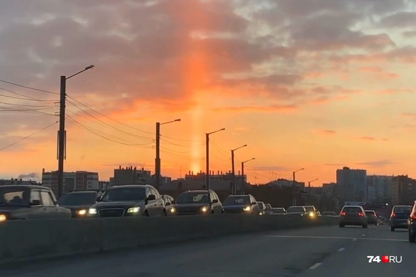Явление не было кратковременным, наблюдать его жители могли не меньше 20 минут Явление не было кратковременным, наблюдать его жители могли не меньше 20 минут